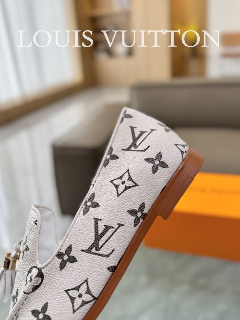 Louis Vuitton Low Shoes